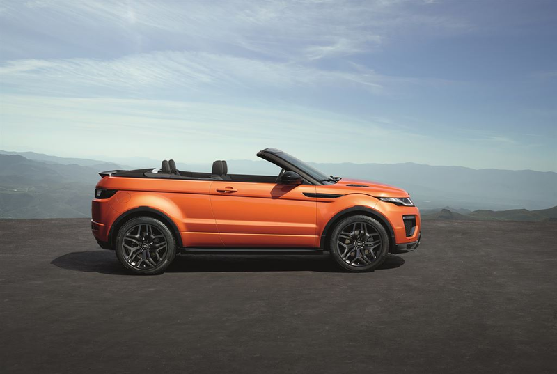 Illustration for article titled 2017 Range Rover Evoque Convertible: This Is It